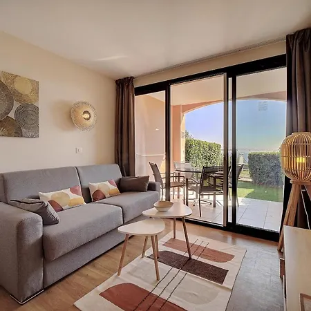 Immogroom - Sea View- Pool- Parking- Garden Apartment