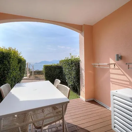Immogroom - Sea View- Pool- Parking- Garden Apartment *